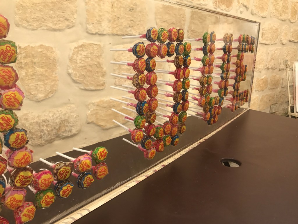 Jean -ka Sweet Love . Sucette Chupa Chups et résine transparente